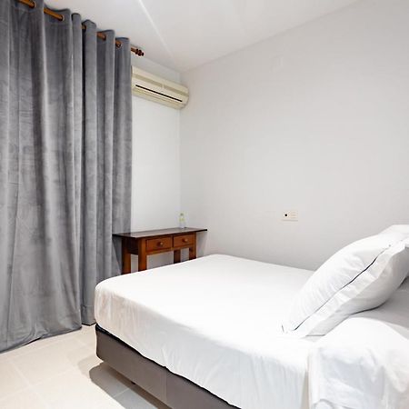 Hostal La Costa El Ejido Bagian luar foto