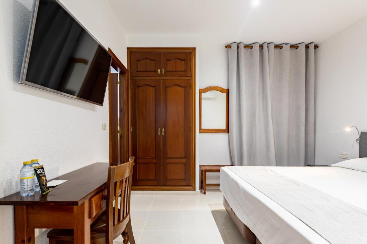 Hostal La Costa El Ejido Bagian luar foto