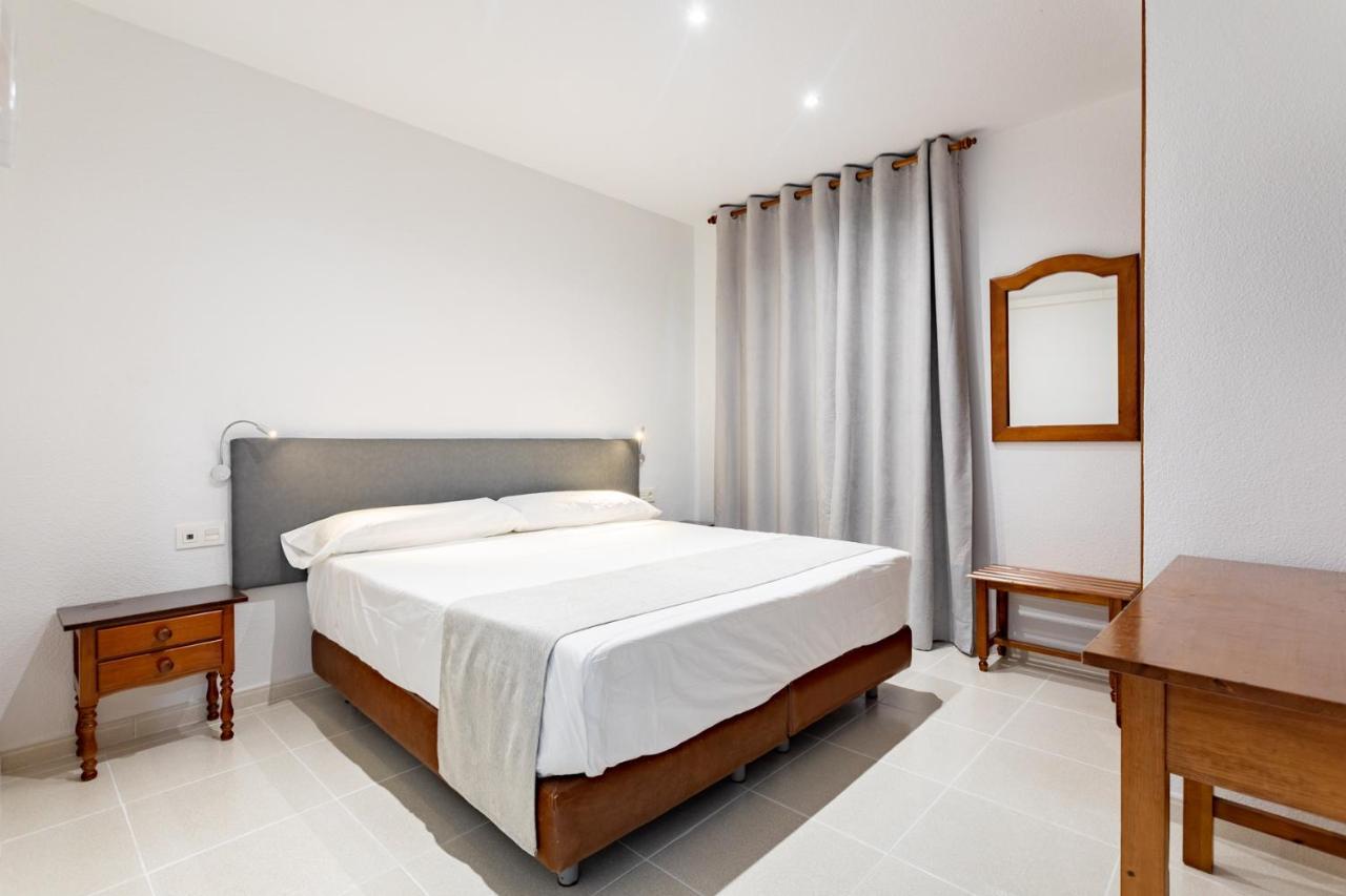 Hostal La Costa El Ejido Bagian luar foto