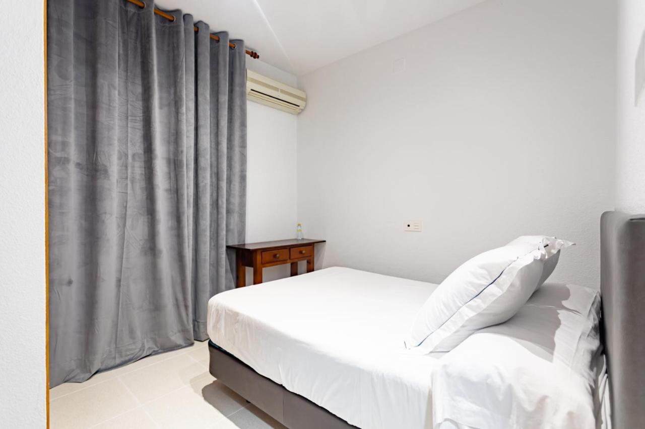 Hostal La Costa El Ejido Bagian luar foto